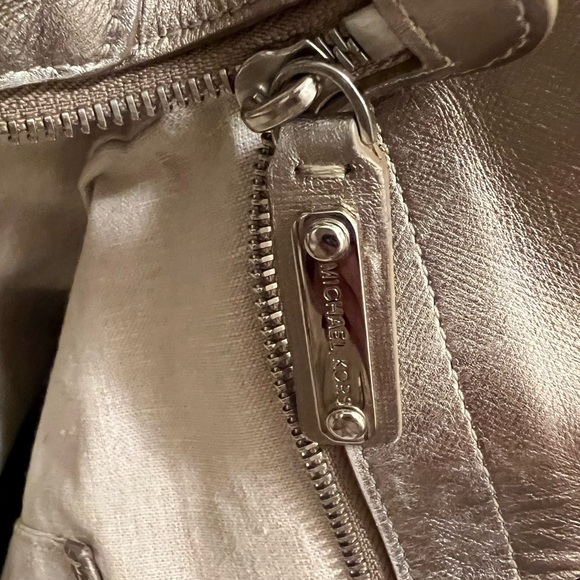 Michael Kors Collection Skorpios Pewter Tote - Picture 8 of 15